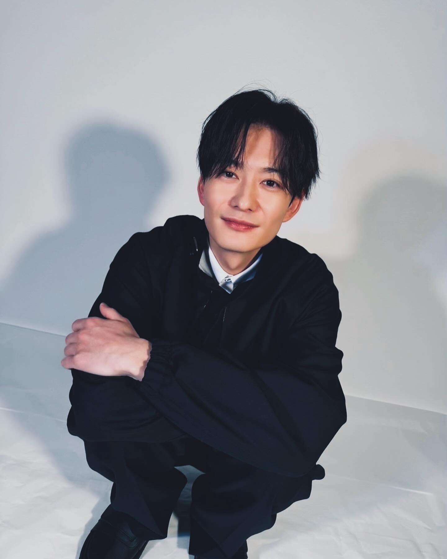 岡田将生が第１子誕生後初投稿「わたくしはパリが好きだ」エッフェル塔＆ルーヴル満喫ショット