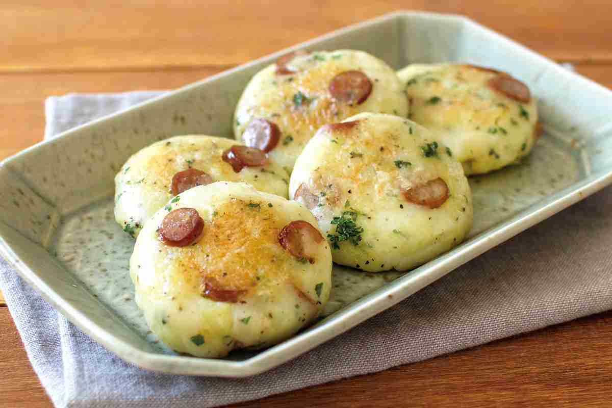 4歳娘「お母さんのお腹の中に行く前によく作って食べてた“ウインナーポテトじゅうじゅう”の作り方を教えるから作って欲しい」→指示通り作った謎の料理がこちらです