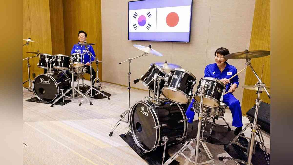 高市首相、趣味のドラムで李大統領と「サプライズ共演」…ＢＴＳの「Ｄｙｎａｍｉｔｅ」など演奏 : 読売新聞