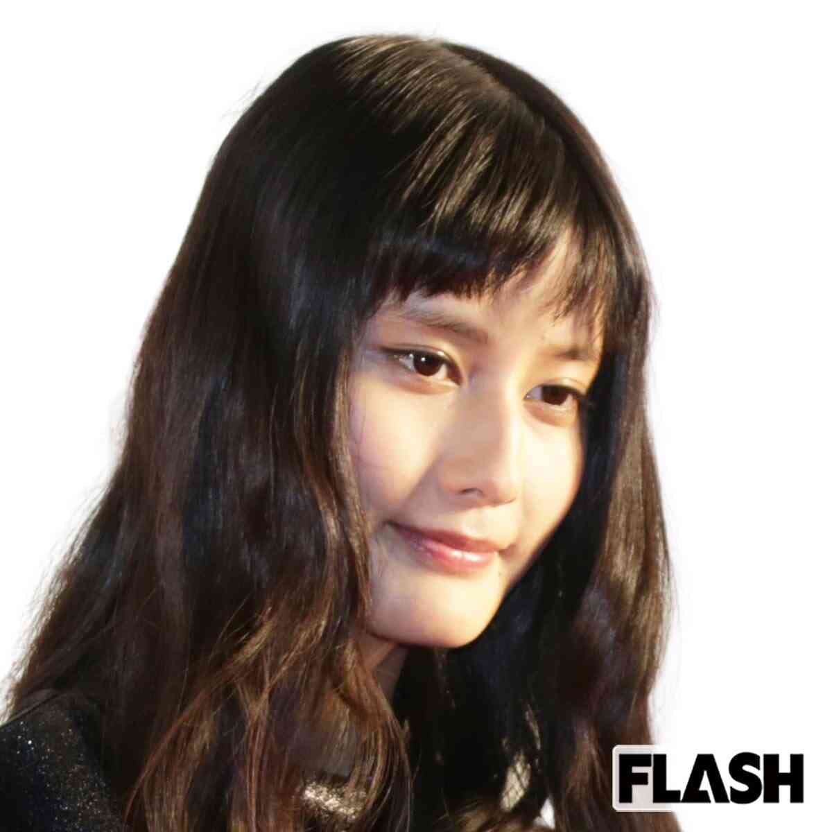 橋本愛「戦争しない・させない」選挙前の“意見表明”に『べらぼう』妻役重ねる声“炎上”経験乗り越え続ける社会的発言（SmartFLASH） - Yahoo!ニュース