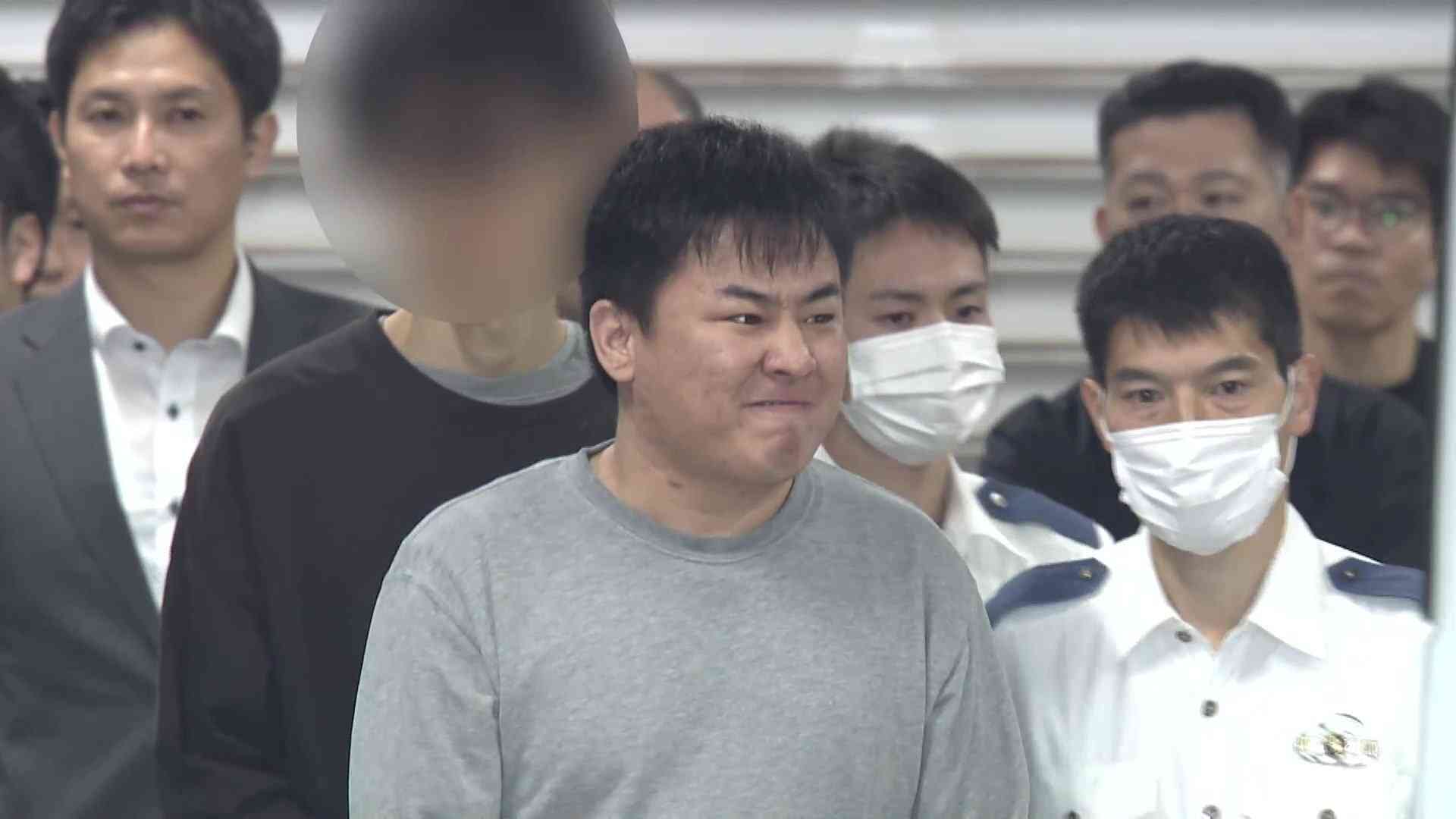 昭和天皇在位60年記念“偽造”銀貨を中国から密輸か　中国籍の会社役員（36）再逮捕　国際郵便でスナック菓子や衣類に隠し（FNNプライムオンライン） - Yahoo!ニュース