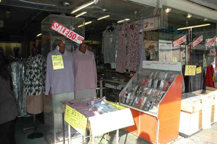 50代の方、どこで服を買っていますか？