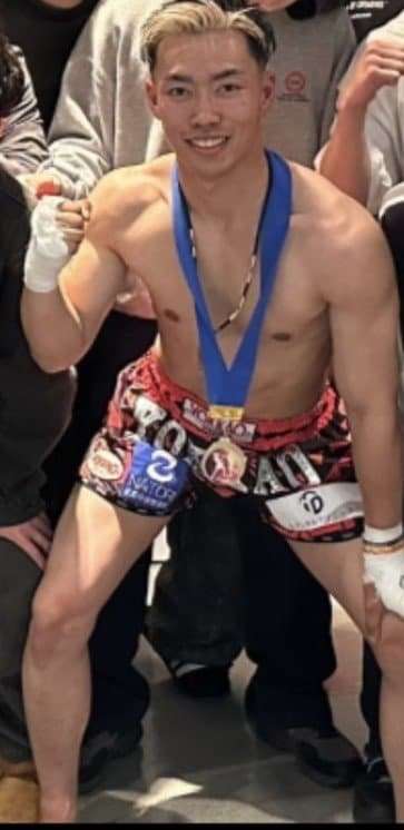 〈海岸に保育士遺体〉「ええっ！」亡くなったことに驚いた素振りをみせた金髪のプロキックボクサー、被害女性は家を出る前に容疑者のブログを閲覧、家族が所属ジムに問い合わせると…