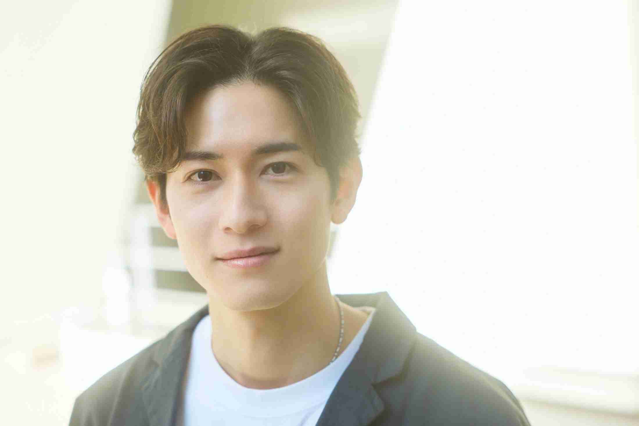 元JR駅員・33歳俳優が明かす、沼津駅での“モテすぎ伝説”「駅の職員なのに、盗撮や出待ちをされて…」＜岩城滉太＞（WEBザテレビジョン） - Yahoo!ニュース