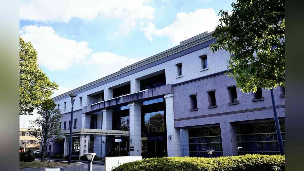 警察官に担がれ交番に運ばれ強制採尿・覚醒剤検出の２０代女性、違法捜査を理由に無罪判決 京都府警は「コメントを差し控える」 : 読売新聞