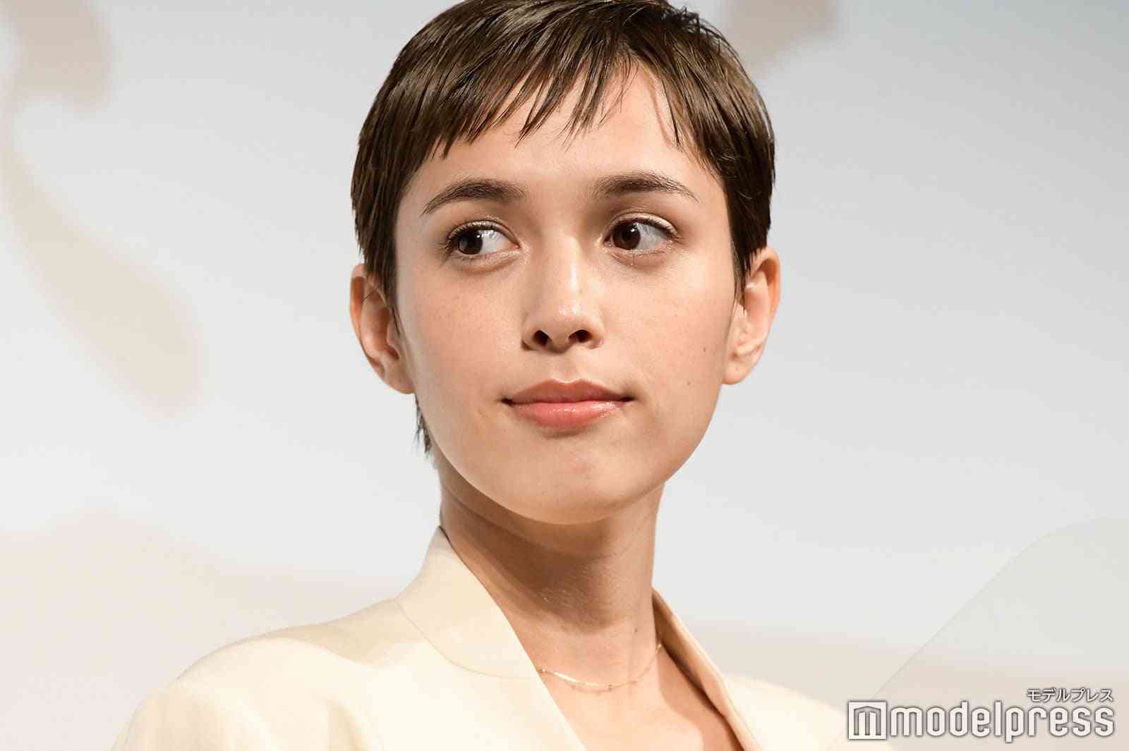 松田龍平の妻・モーガン茉愛羅、第2子妊娠発表 4歳迎えた息子との2ショットで報告 - モデルプレス