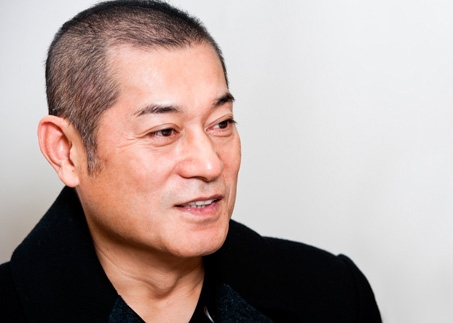 松平健61歳で3度目結婚…長男と“3ショット”たびたび目撃