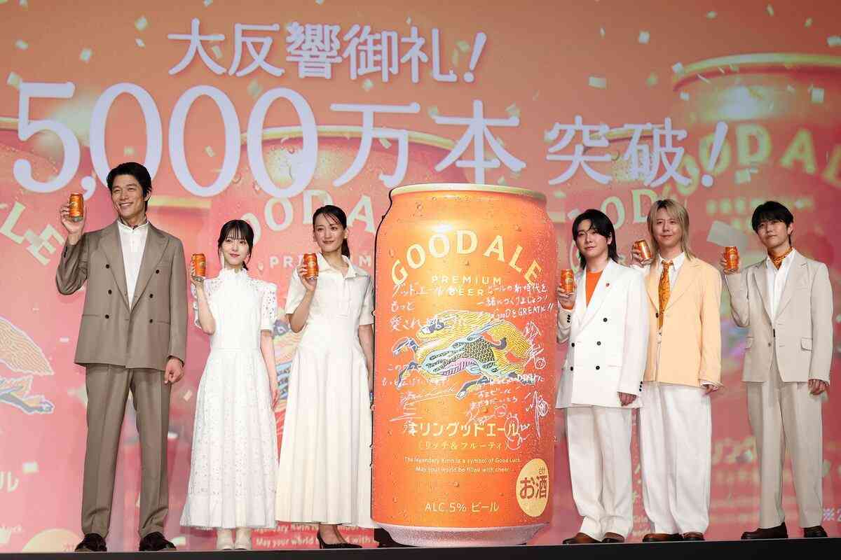 綾瀬はるか大照れ　鈴木亮平が「変な人だな」エピソードを暴露（サンケイスポーツ） - Yahoo!ニュース