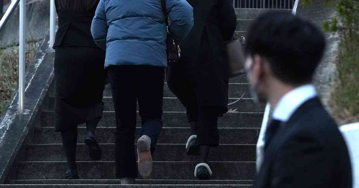 「抗議船乗るとは聞いていない」「学校に不信感」　同志社国際高で保護者説明会始まる