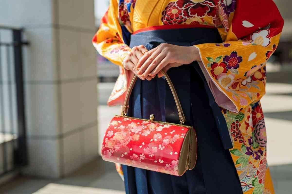 「袴はご遠慮ください、お願いしましたよね？」小学校の卒業式。止まらない「袴」着用と保護者の「逆ギレ」という地獄【専門家解説】