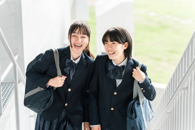 「ヤバい」「それな」で会話していると脳が止まる？ 日本の“察する文化”が子どもの思考力を破壊する残酷な真実（with online） - Yahoo!ニュース