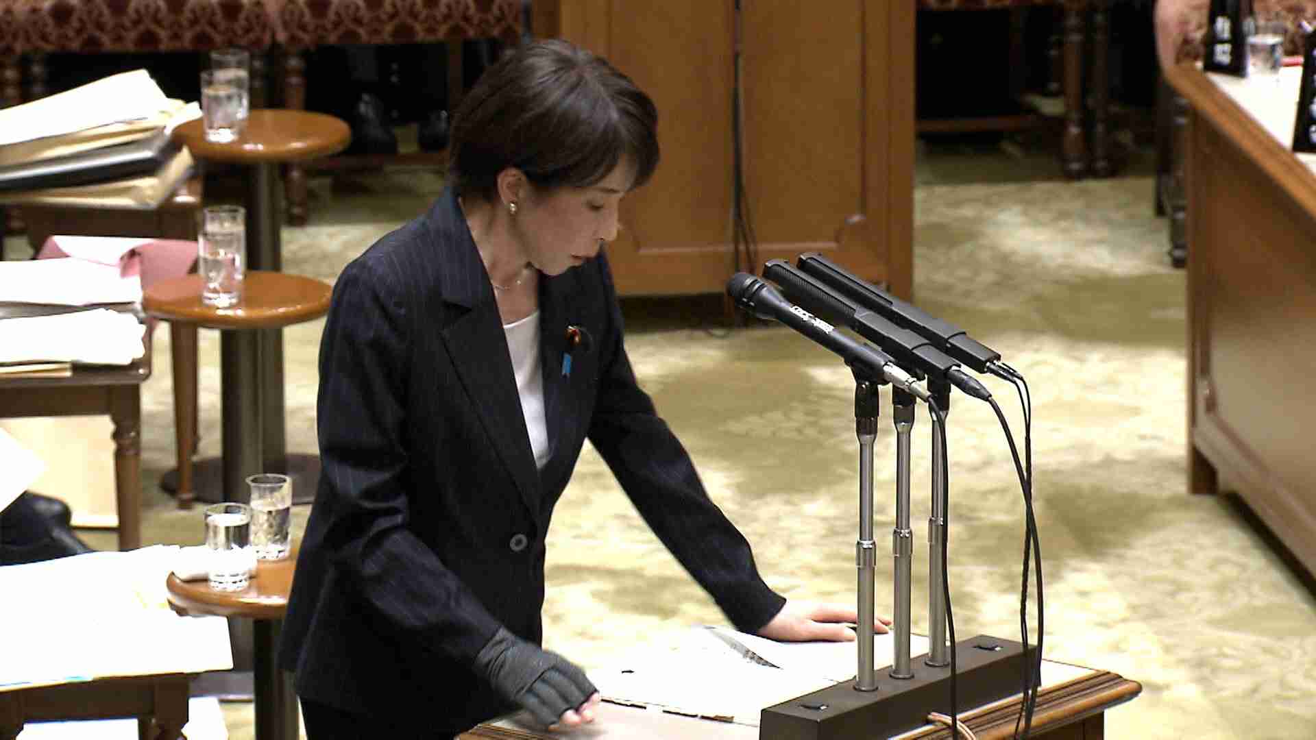 ホルムズ海峡での船舶護衛要請に高市首相「必要な対応行う方法を検討中」護衛艦派遣は「一切決めていない」　政府高官「難しい宿題に」（FNNプライムオンライン（フジテレビ系）） - Yahoo!ニュース