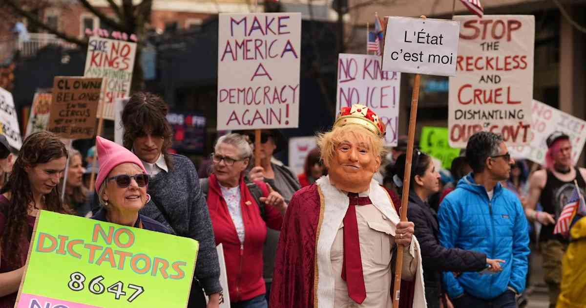全米各地で「反トランプ」抗議デモ　移民摘発とイラン攻撃批判 - 日本経済新聞