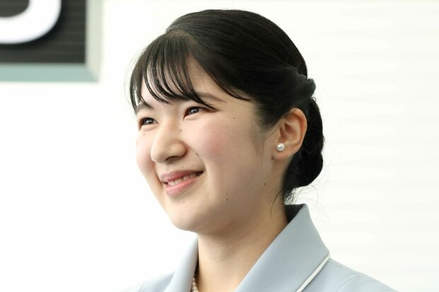 愛子さま、WBC天覧試合で見せた“ガチ観戦”スタイル！貴重なメガネ姿に「清子さんに似てる」の声（週刊女性PRIME） - Yahoo!ニュース