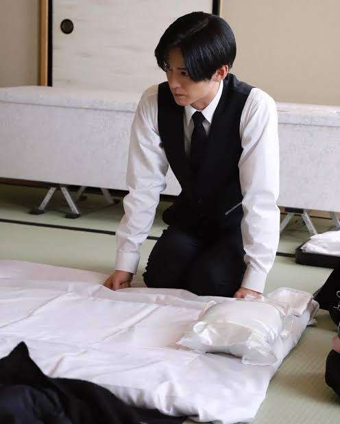 Snow Man目黒蓮、理想の将来像「イケてるおじさんになりたい」　『25ans』でメンバーとの交流も明かす