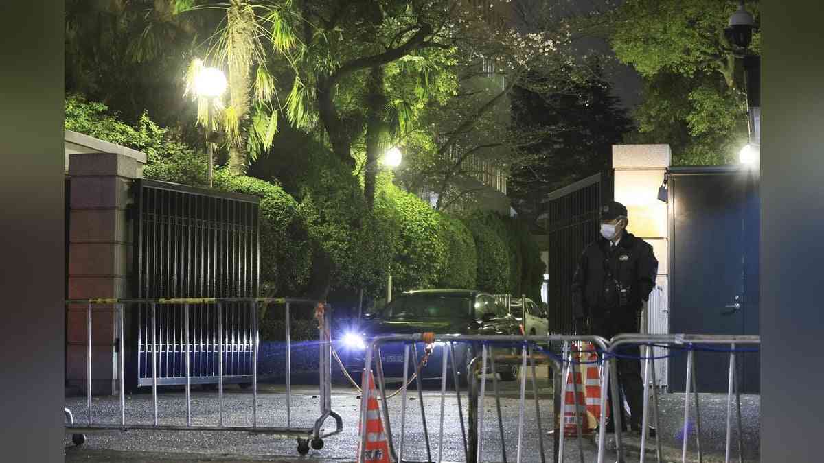 中国大使館に侵入容疑、逮捕の幹部自衛官「大使に強硬発言控えてと伝えようと」「受け入れられなかったら自決」 : 読売新聞