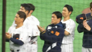 侍ジャパンが天覧試合「村上宗隆の腕組み問題」炎上で緊急ミーティング実施…「代表の自覚を」と通達か