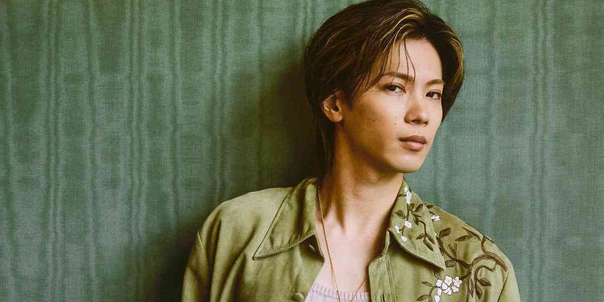 神宮寺勇太、パリの“貴族の館”でAMIRIをまとう