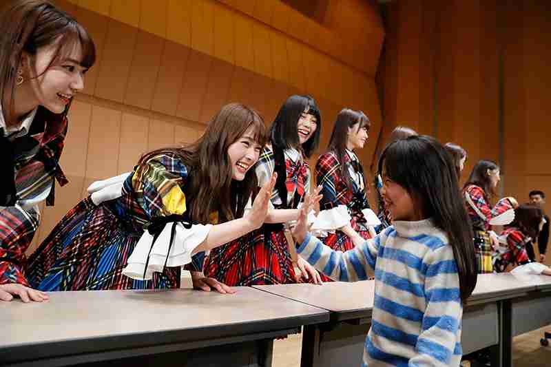 宮脇咲良　総額250万円超の高級アクセサリーを披露…HKT48から渡韓で築いた世界的アイドルの座