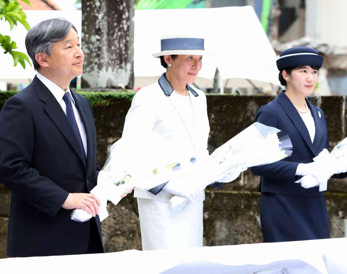 天皇ご一家　岩手県・宮城県ご訪問延期の陰で…家族会議で否決された“もう一つの選択肢”（女性自身） - Yahoo!ニュース