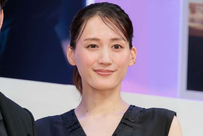 女性からも男性からも好かれていそうな女性有名人