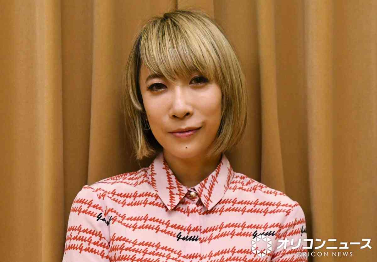 蜷川実花、武内直子＆冨樫義博夫妻との3ショットに感激「すごいスリーショット…！」  | オリコンニュース（ORICON NEWS）