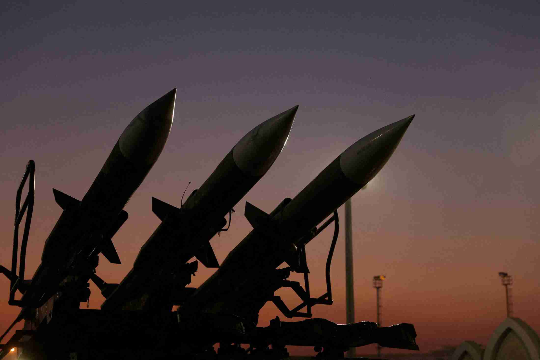 イランの革命防衛隊、ホルムズ海峡閉鎖と表明　「厳しい措置」警告（ロイター） - Yahoo!ニュース