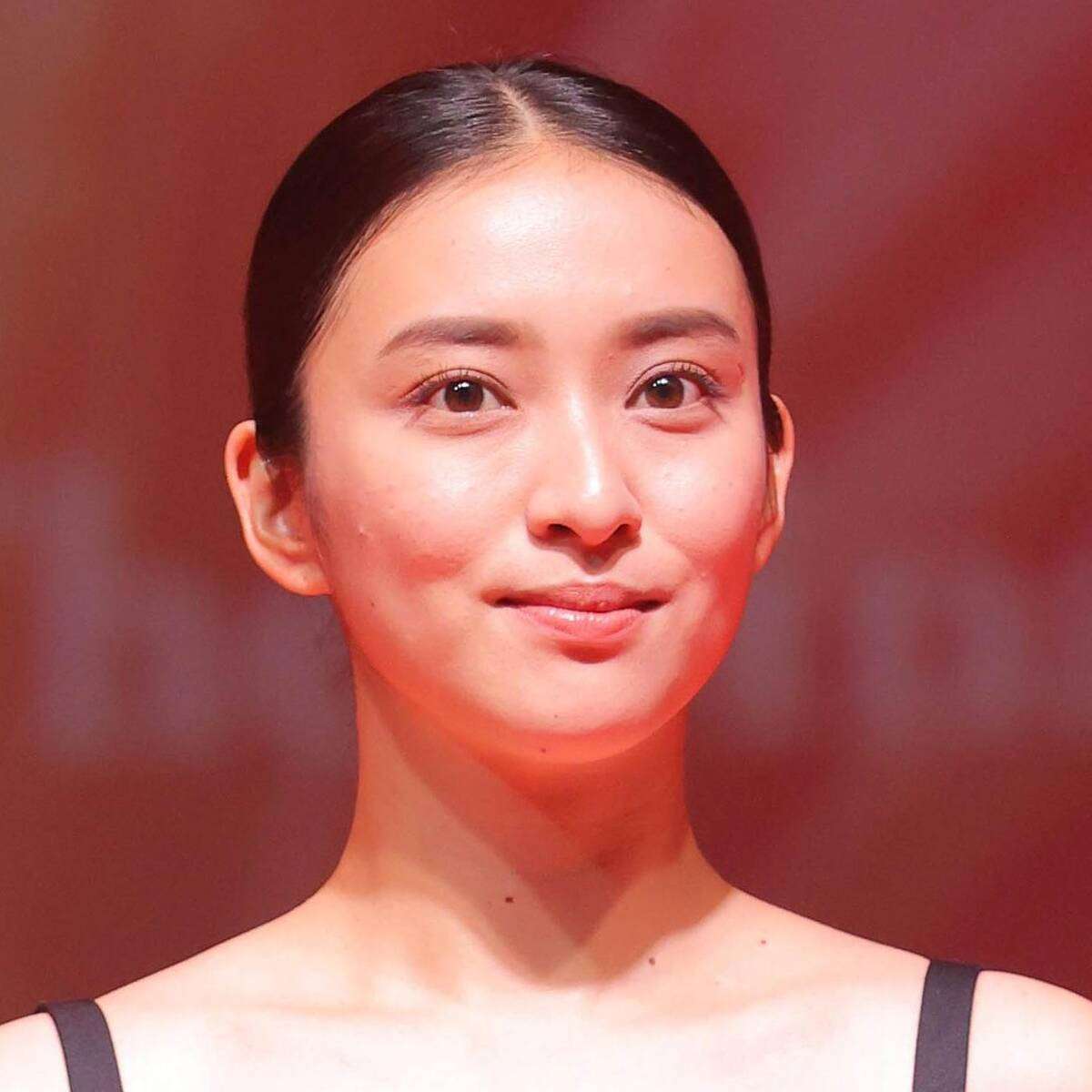 第３子出産発表から１年…武井咲の姿「ビックリしました」「すごく可愛い」夫・ＴＡＫＡＨＩＲＯも絶賛 - スポーツ報知
