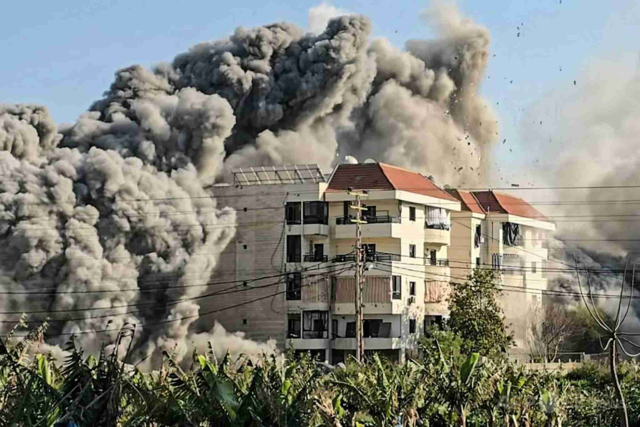 レバノンで約300人死亡 イスラエル軍のヒズボラ攻撃で（ＡＦＰ＝時事） - Yahoo!ニュース