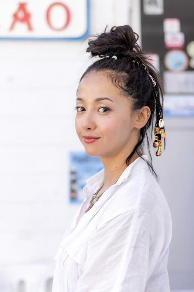 沢尻エリカ、約20年ぶり写真集発売　自前メイク＆スッピンも披露　30代最後に刻む「私の“今”そして“素”」
