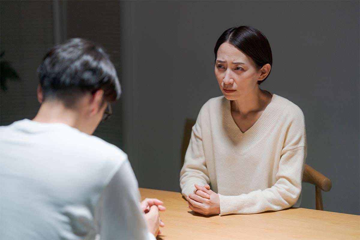 40・50代に聞いた「熟年離婚、どう思う？」→既婚女性の5割以上「新たな人生の再出発」…男性の回答は？ | オトナンサー