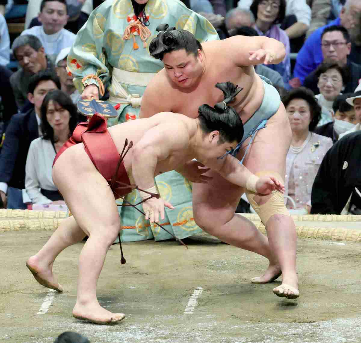 号泣し告白　幕内・朝紅龍、母を場所前にがんで亡くす「僕らに迷惑かけずに考えてくれた」…弟は十両・朝翠龍 - スポーツ報知