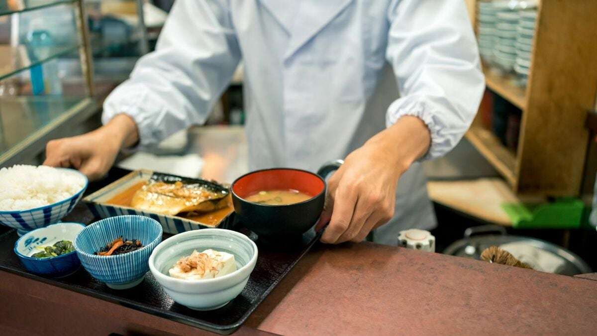 ちょっと厳しすぎませんか？… 5歳児の母「しかたなく頼んだ850円のうどん」和食店で直面した“子どもも1人1品”ルール | ゴールドオンライン