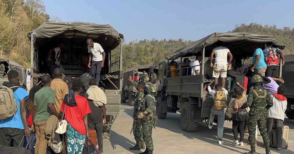 タイ国境で16歳邦人保護　当局、人身売買被害者と判断か - 日本経済新聞