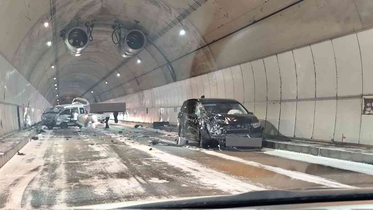 【土湯トンネル内事故】43歳会社員の女性が死亡…重傷2人、子供3人は軽傷　路面凍結によるスリップが原因か　福島（2026年3月21日掲載）｜中テレNEWS NNN