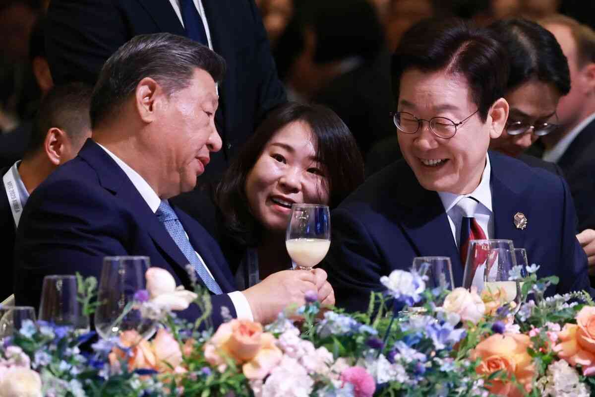 「我が国はいつから中国の植民地か」と韓国民が猛反発、「中国を侮辱したら懲役・罰金」と嫌中対策に動く李在明政権(1/5) | JBpress (ジェイビープレス)