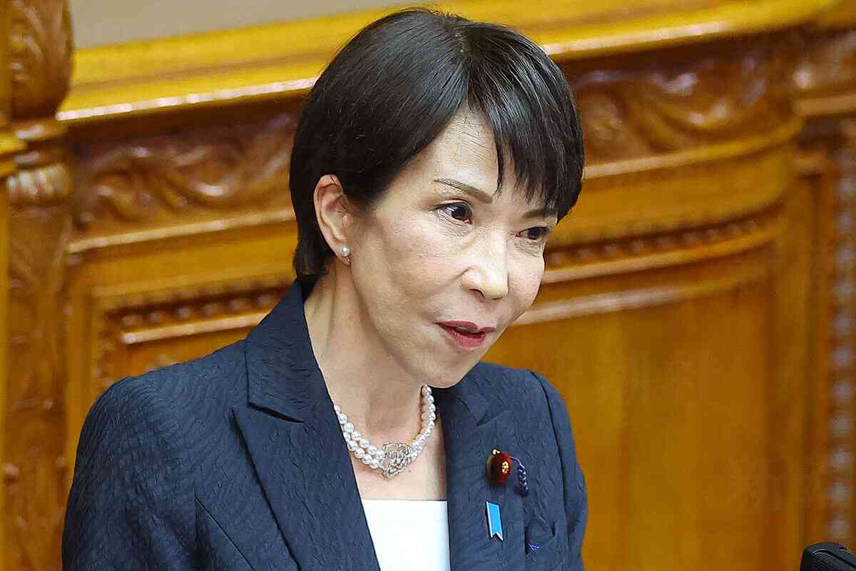 “サナエトークン問題”で高市首相が苦しい釈明　「首相の側近中の側近」と「実業家」のLINE画像を入手（全文） | デイリー新潮