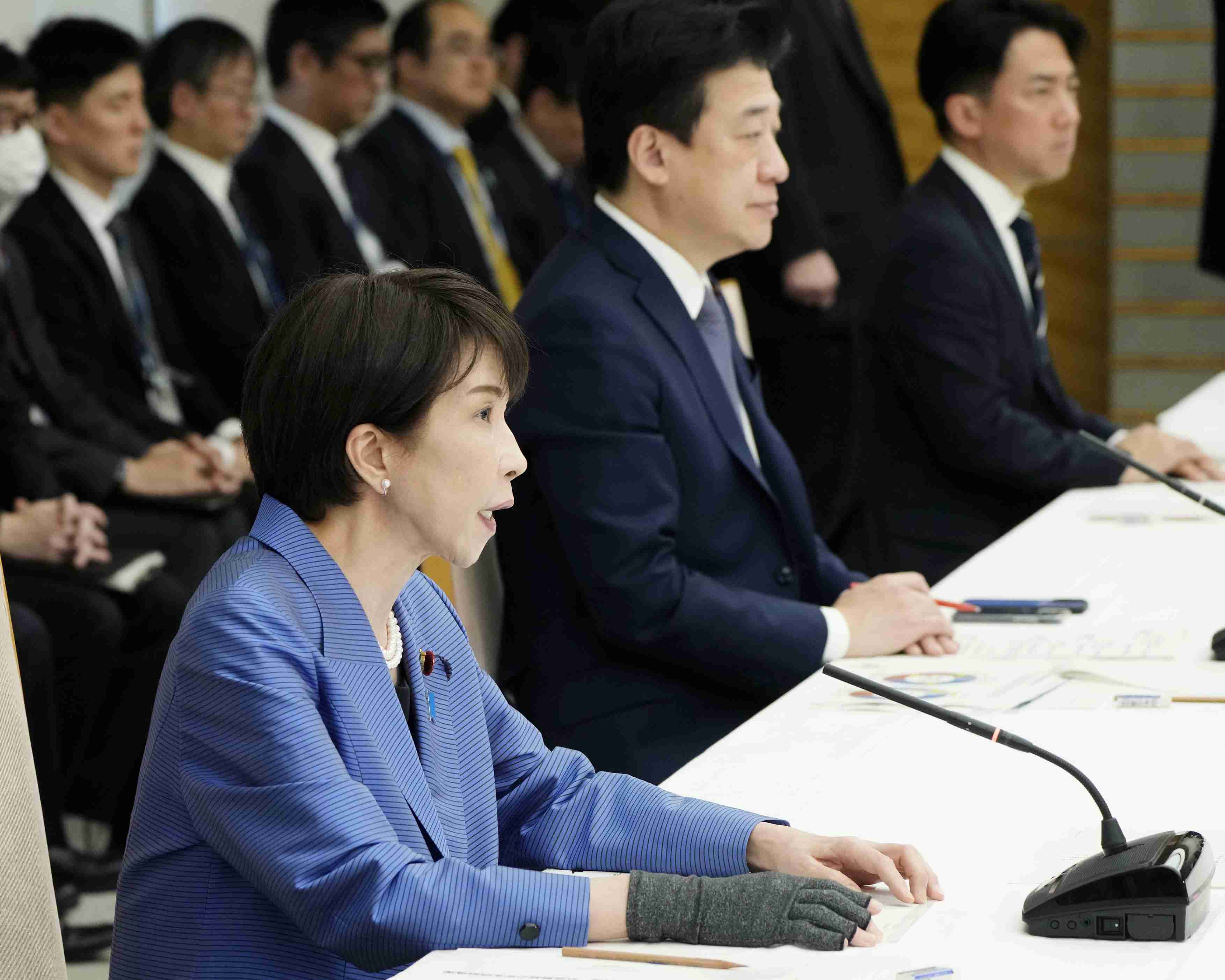 石油の国家備蓄、26日放出へ　首相「経済影響、最小限に」|47NEWS（よんななニュース）