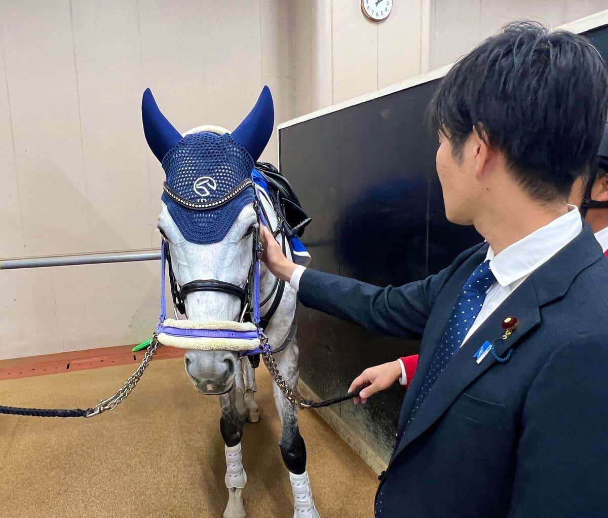 野党議員「JRA広告は射幸心あおってる」→「当たる人の方が少ない」　鈴木農水相の率直答弁に議場爆笑: J-CAST ニュース
