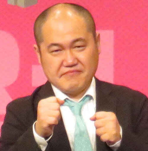 48歳「R-1王者」飲酒して飛行機搭乗めぐり意見続々「飛行機に酔っ払いは乗れません」に反論 - 芸能 : 日刊スポーツ