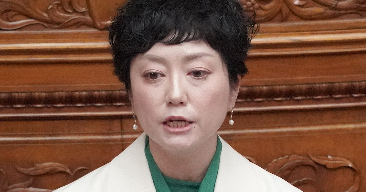 《鋭い目つきで》小泉進次郎防衛相　れいわ・奥田氏の「人殺しの武器」発言に怒りあらわ…「不適切発言」3発の質疑で他の閣僚も苦言 | 女性自身