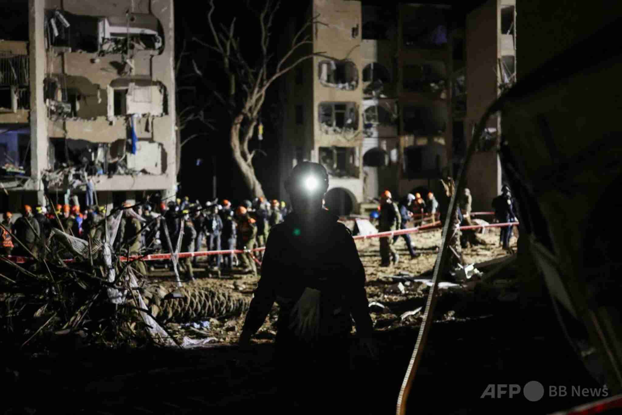 イランがイスラエル南部攻撃、100人超負傷 迎撃失敗（ＡＦＰ＝時事） - Yahoo!ニュース