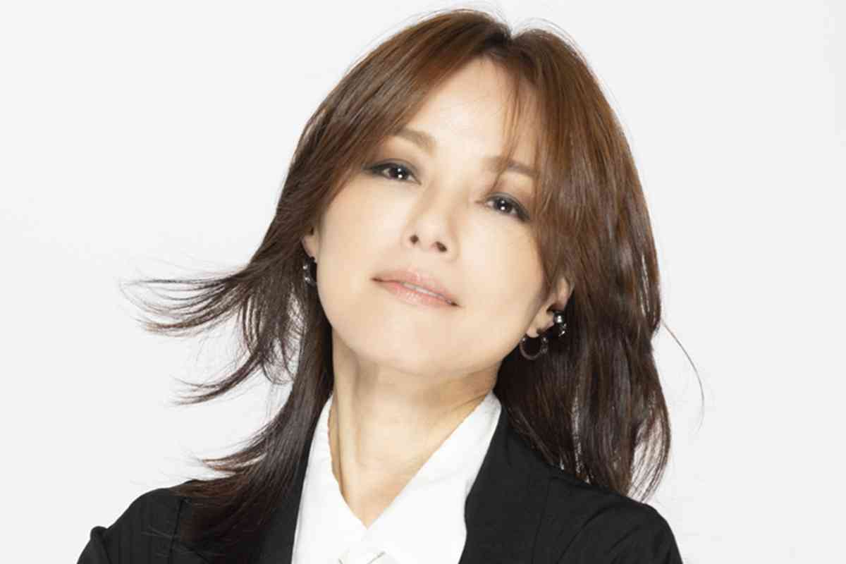 《互いに顔を近づけて…》相川七瀬がイケメンとの隠れ家ランチデートで見せた“恋心”、所属事務所が回答「本人に任せています」｜NEWSポストセブン