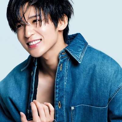 Snow Man目黒蓮、理想の将来像「イケてるおじさんになりたい」　『25ans』でメンバーとの交流も明かす