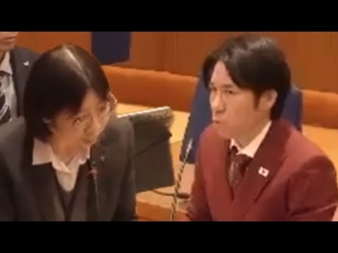 市の税金で危険な中国に子供を派遣していることについて追及した。