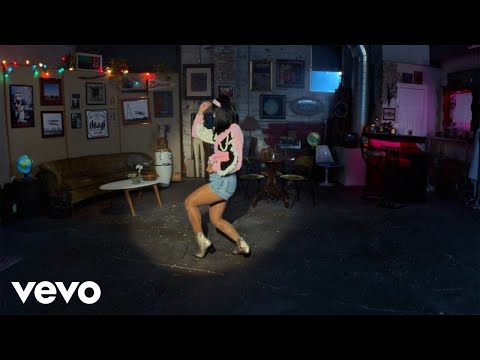 Khruangbin - White Gloves ii (Official Video)