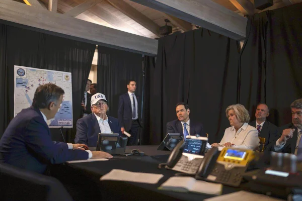 イランの児童ら多数死傷、米軍ミサイルによる学校誤爆と確認　米報道