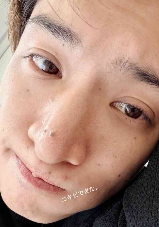 イケメンの画像だけで1000コメントを目指すトピ