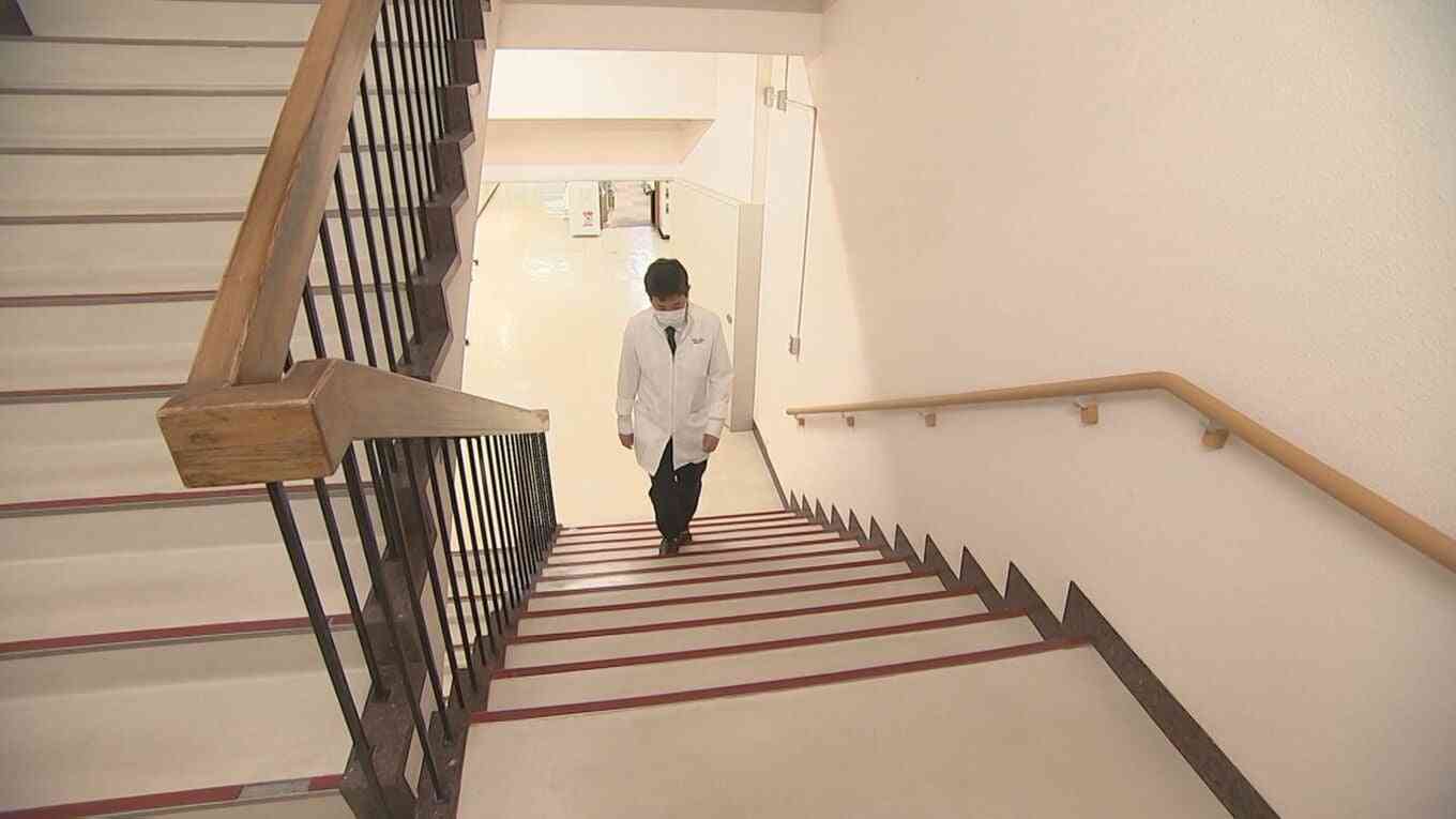 国立大学病院の7割が赤字…最も人口の少ない鳥取県で大学病院の黒字経営を実現できるワケ　教授が7階まで階段移動、日中は消灯し暗い中で昼食「ケチケチ大作戦」で地域医療の“最後の砦”守る