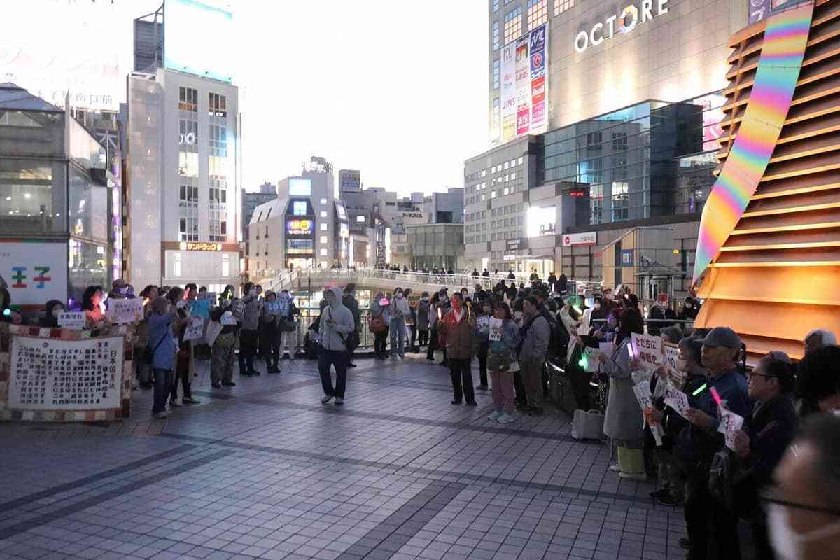 反戦デモ、国会周辺以外にも...全国各地で拡散　「元カレに戦地に行ってほしくない」18歳女性も訴え（J-CASTニュース） - Yahoo!ニュース